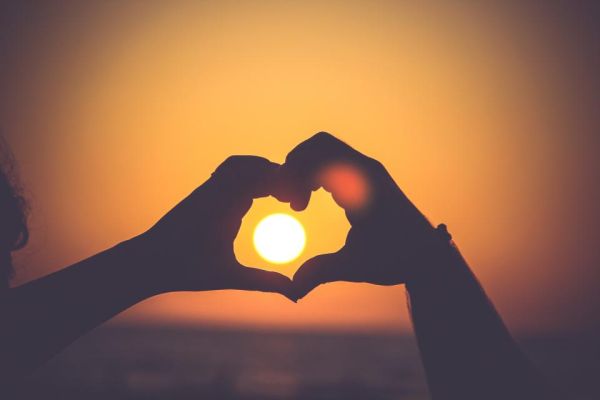 50 Sweet Good Morning Messages for Her – relationship guide image